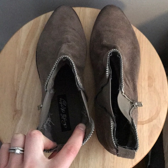 ModCloth Leather Booties - Picture 4 of 4